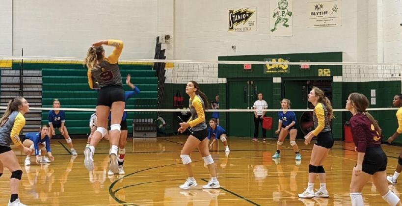 Hillsboro retains the top spot in Class 2A in the latest KVA rankings. (Photo: Hillsboro Athletic Director)