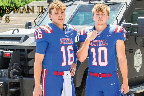 Kansas Pregame 8-Man Top 8: Eli Broxterman and Brandon Schmelzle (Photo: Heather Kindall Photography)